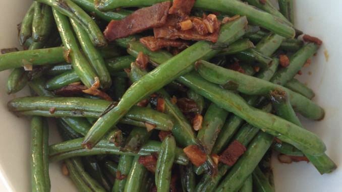 Easy & Low-Fat Chinese Green Beans with Turkey Bacon Recipe